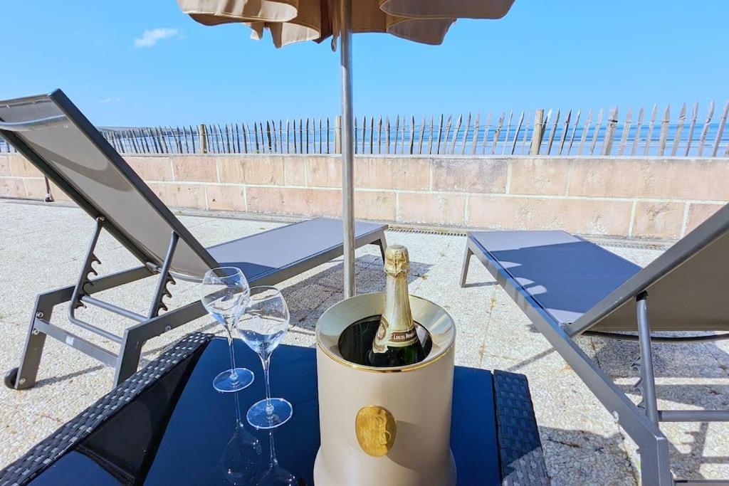 Appartement Pour 3 Personnes Sur La Plage Les Pieds Dans Leau Plonevez-Porzay Ngoại thất bức ảnh