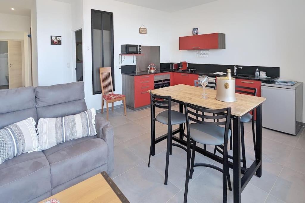 Appartement Pour 3 Personnes Sur La Plage Les Pieds Dans Leau Plonevez-Porzay Ngoại thất bức ảnh